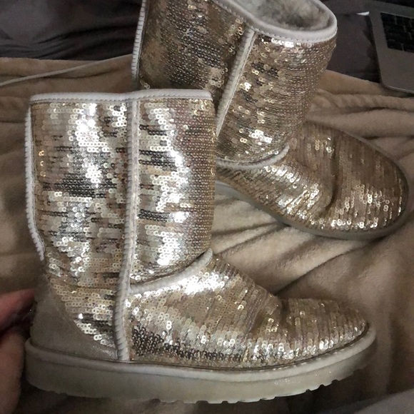 Boots - Picture 5 of 6